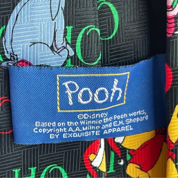 Vintage Winnie the Pooh Christmas Neck Tie Ho Ho Ho Santa Hat Tigger - Picture 5 of 6